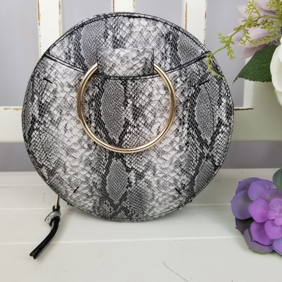 (White and Snakeskin print) circle, round purses - Picture 7 of 8